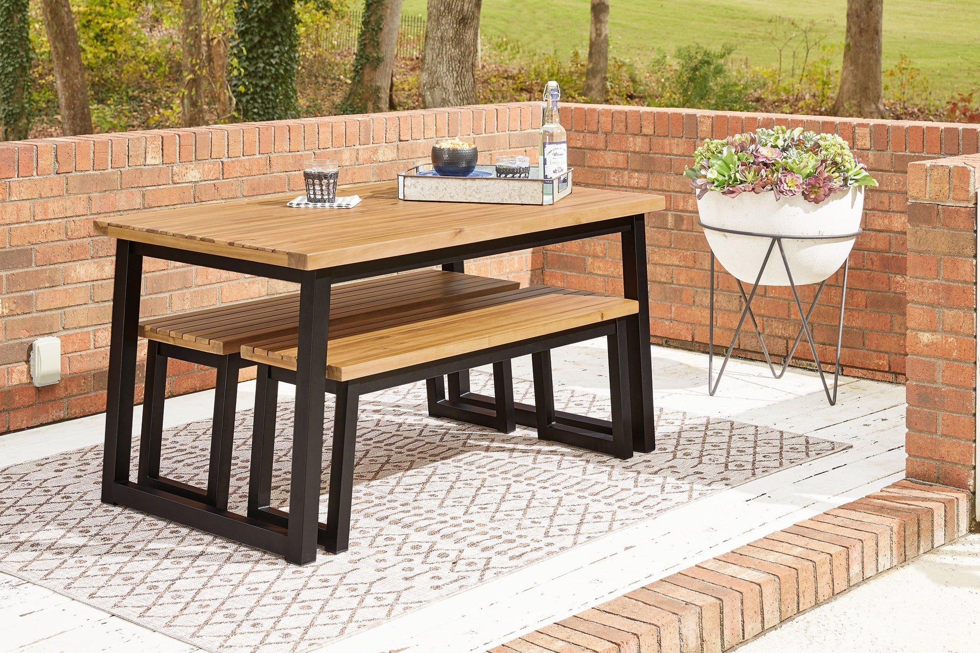 Ensemble de 3 tables à manger d'extérieur marron/noir Town Wood