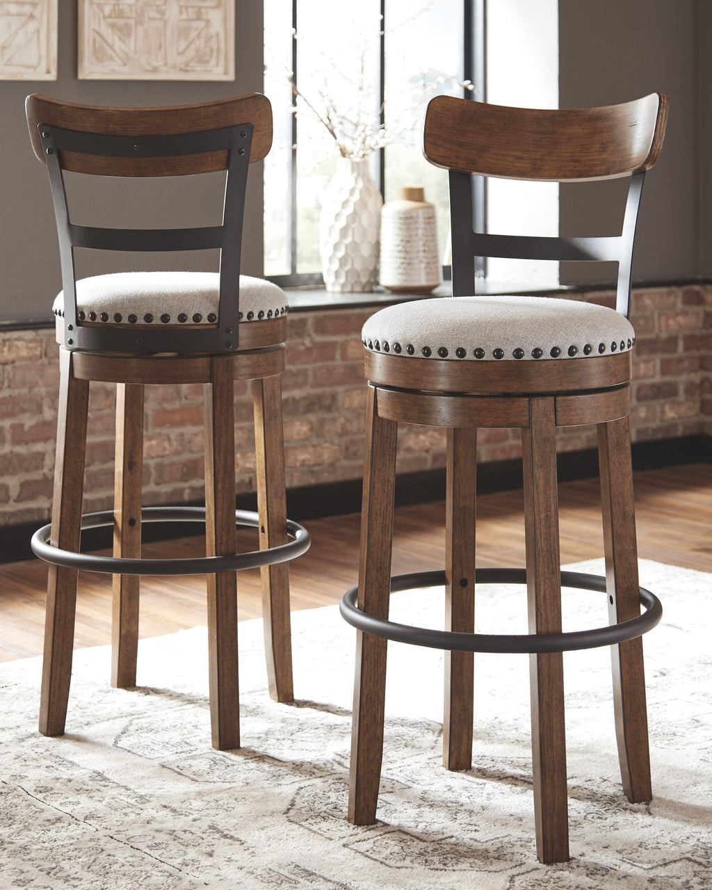 Valebeck - Tabouret de bar haut pivotant (1/cn)