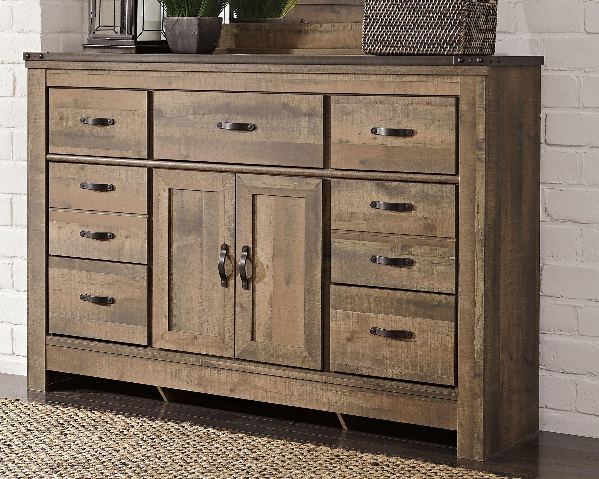 Trinell - Commode
