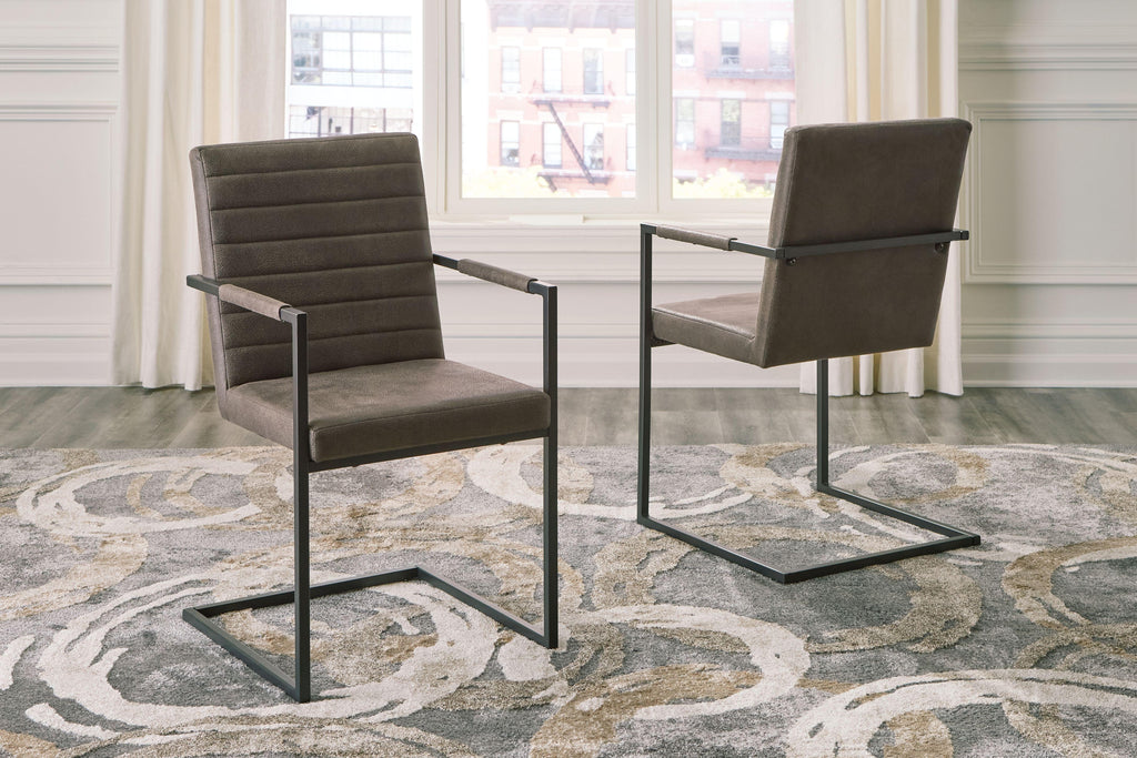 Strumford - Chaise de salle à manger avec accoudoirs (2/cn)
