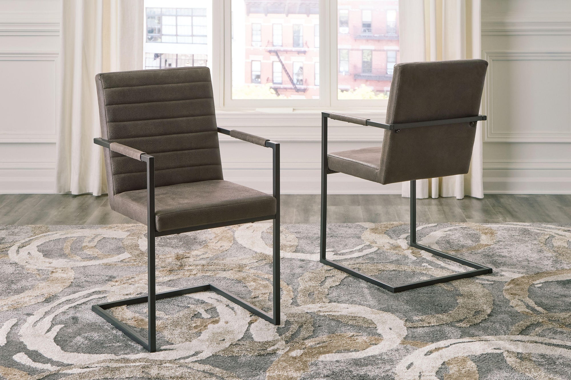 Strumford - Chaise de salle à manger avec accoudoirs (2/cn)