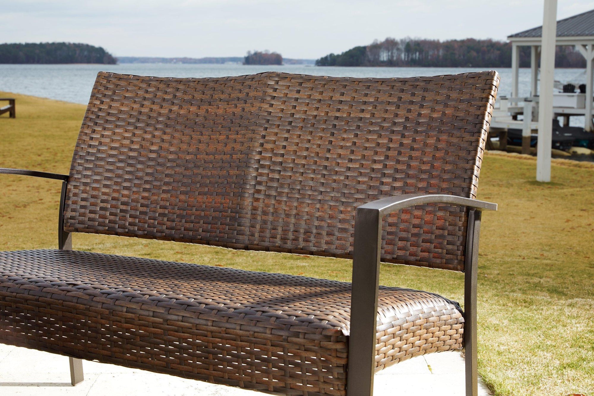 Ensemble de 4 chaises et table d'extérieur marron foncé Zariyah