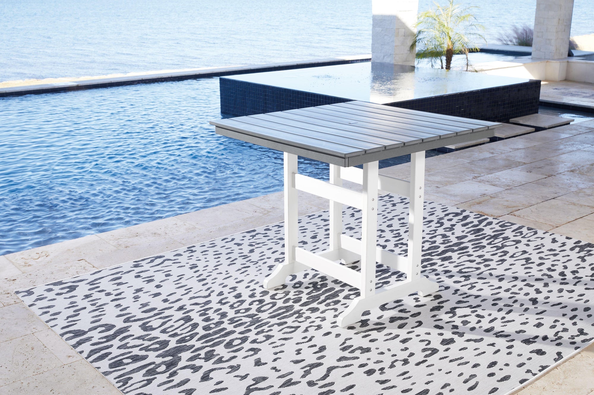 Transville - Table de comptoir carrée avec option parasol