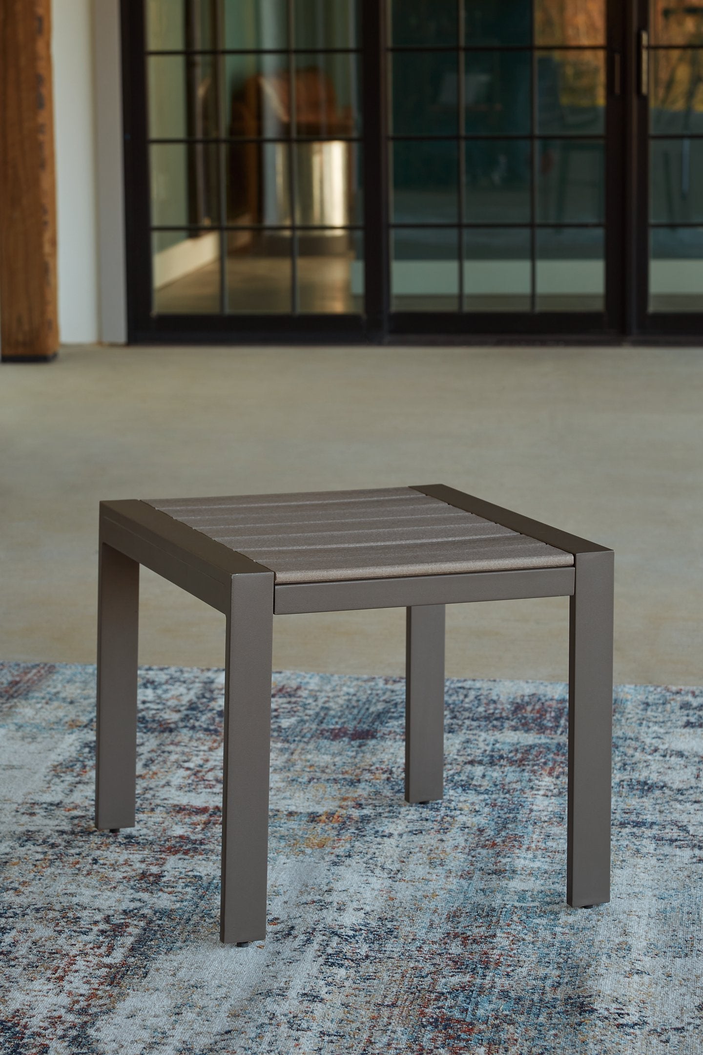 Ensemble de 3 tables d'appoint d'extérieur Tropicava