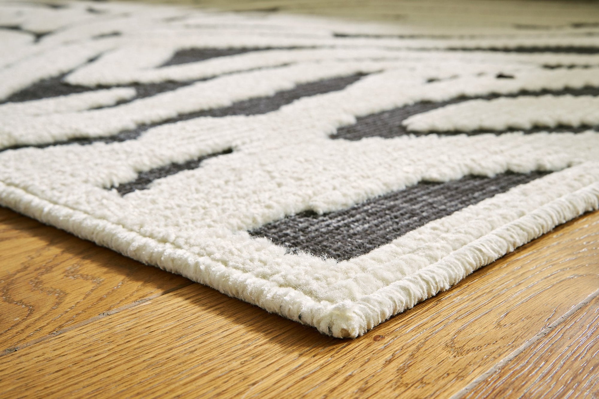 Tapis Thomwith 4'11 x 7'2
